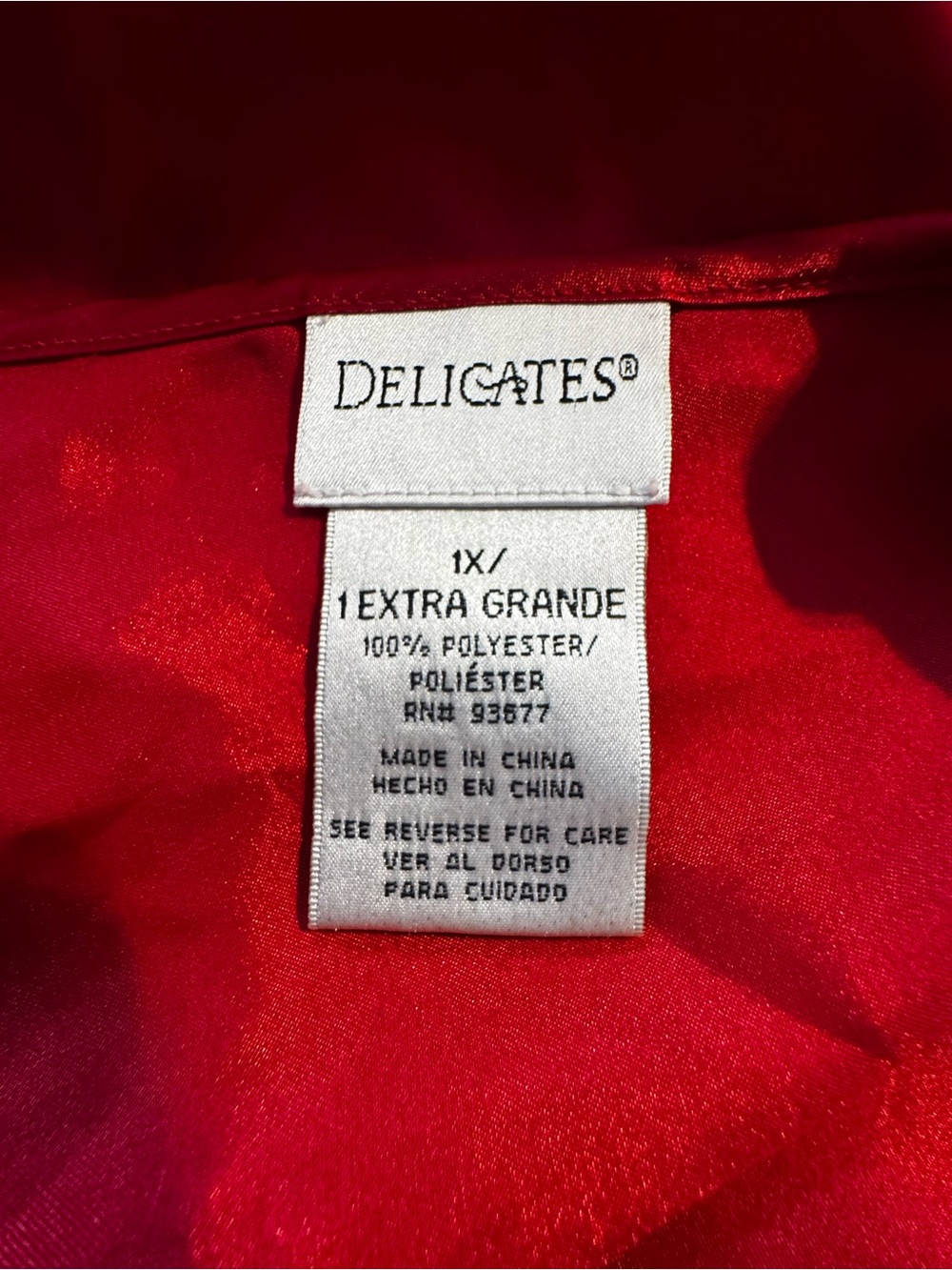 Delicates Red Satin Lined Garment - Picture 4 of 4